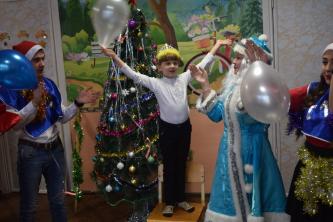 Новогодний праздник для детей социально-реабилитационного центра